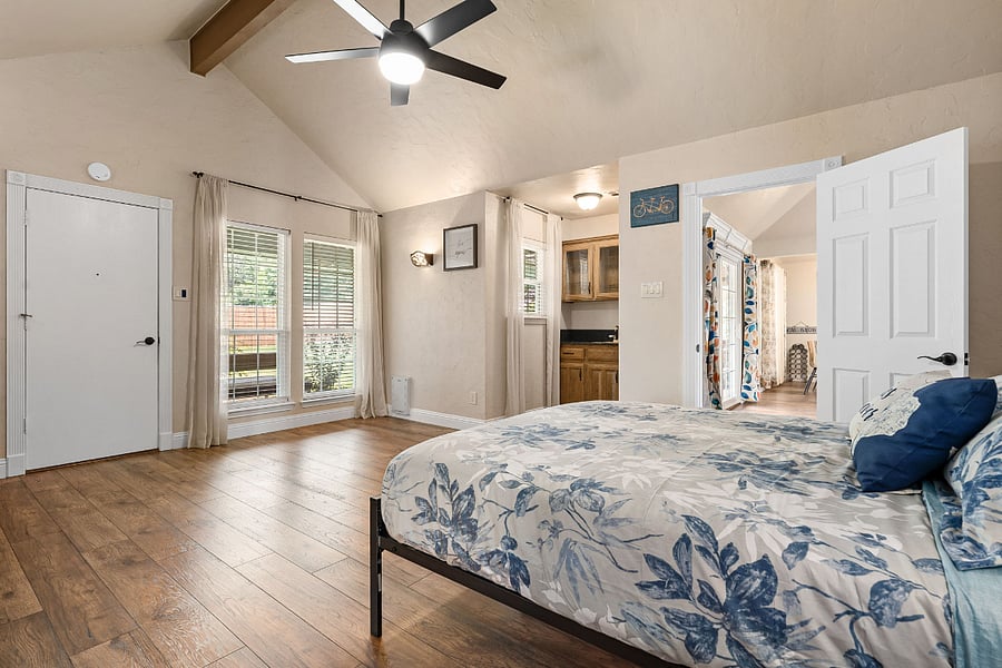 Furnished Finder property 1007555_1 photo 32