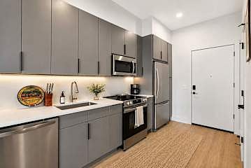 Furnished Finder property 1007582_1 photo 12