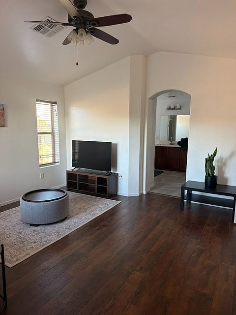 Furnished Finder property 1007585_1 photo 13