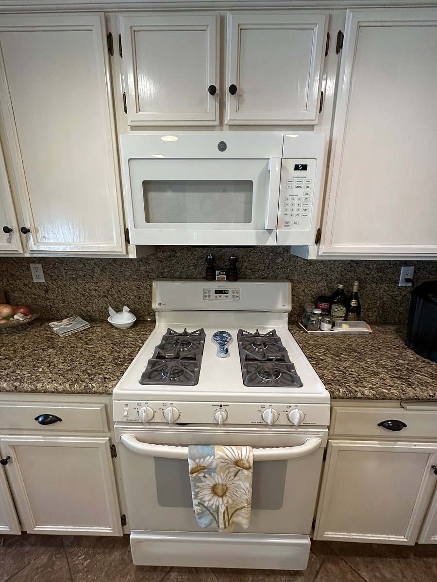 Furnished Finder property 1007605_1 photo 12