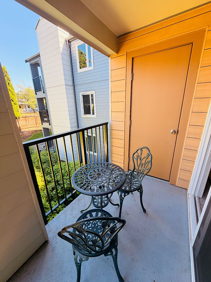 Furnished Finder property 1007626_1 photo 32