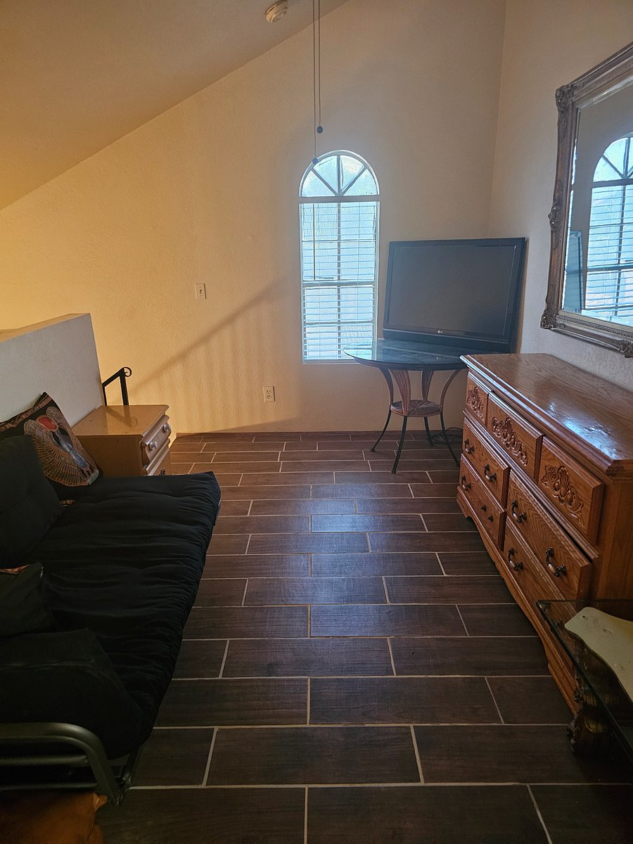 Furnished Finder property 1007638_1 photo 9