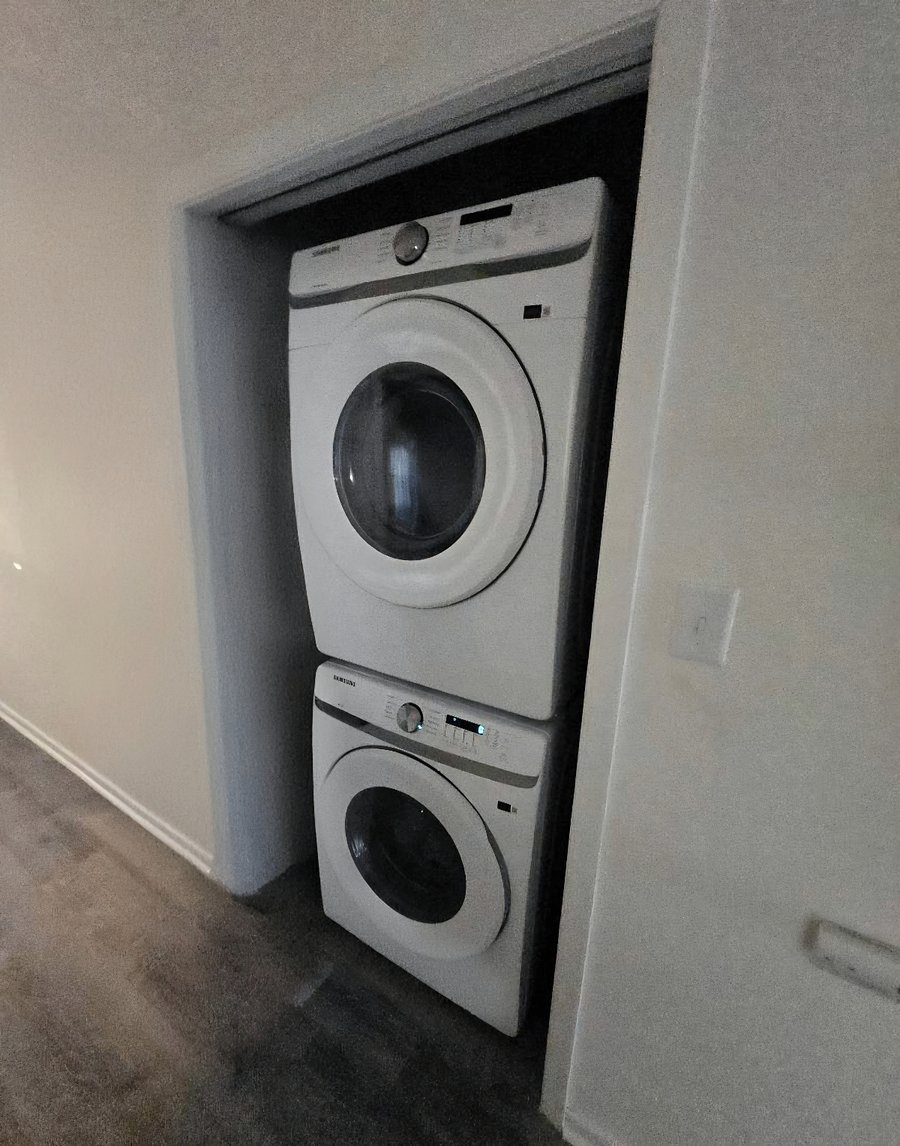 Fullsize Washer/Dryer