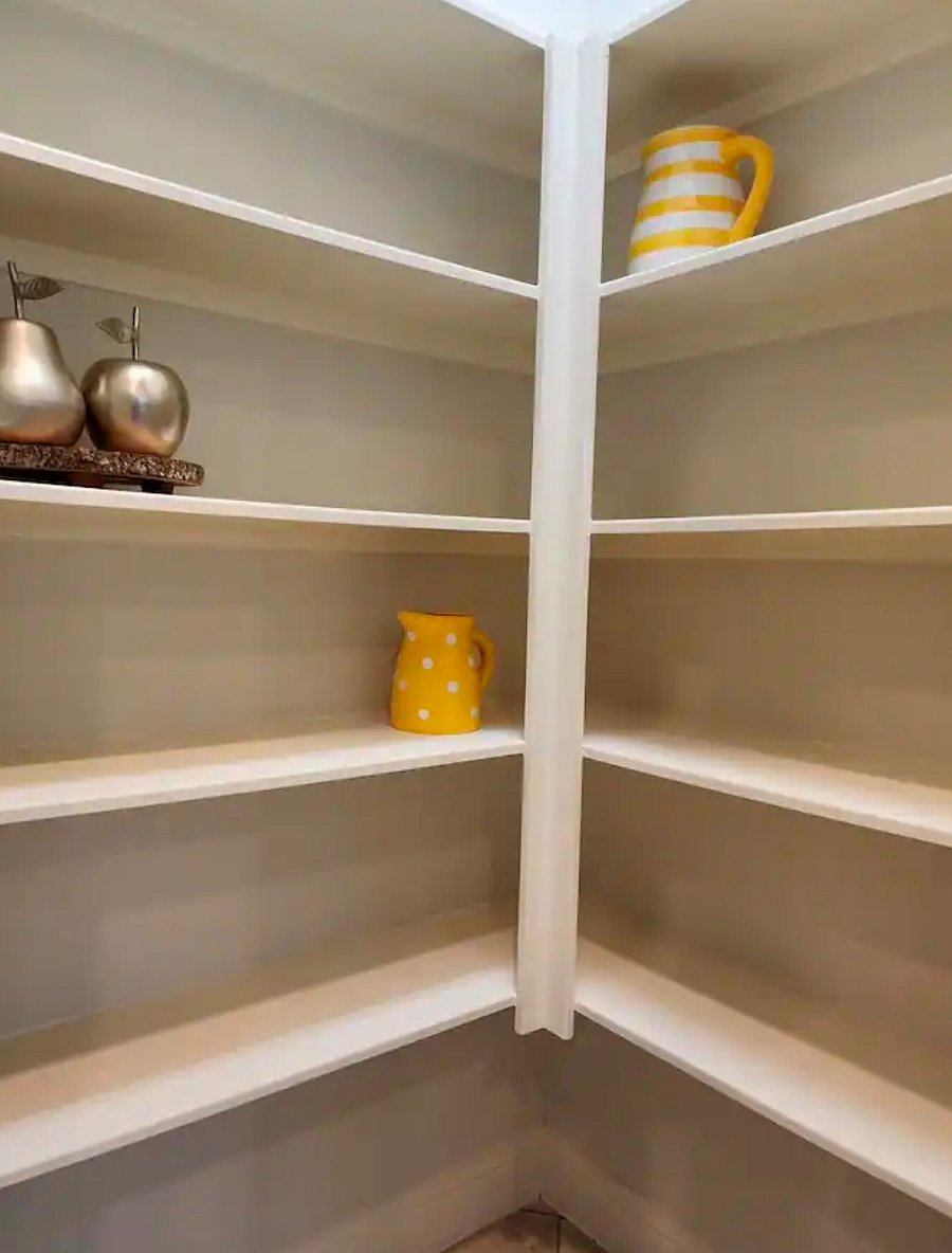 Walk-in pantry
