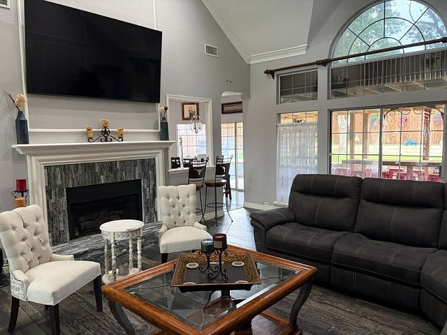 Furnished Finder property 1007671_1 photo 3