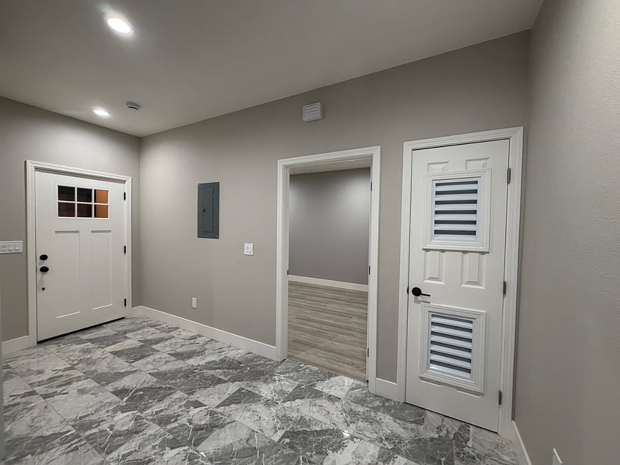 Entrance Room 1