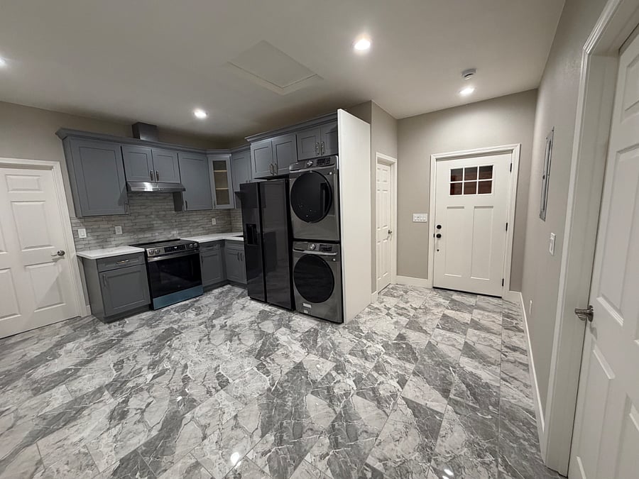 Kitchen | Washer Dryer