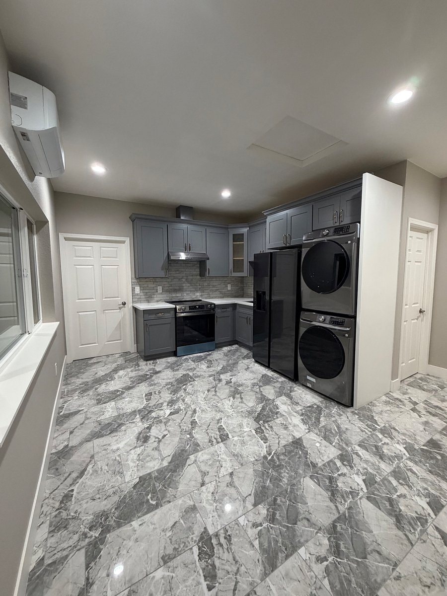 Kitchen | Washer Dryer