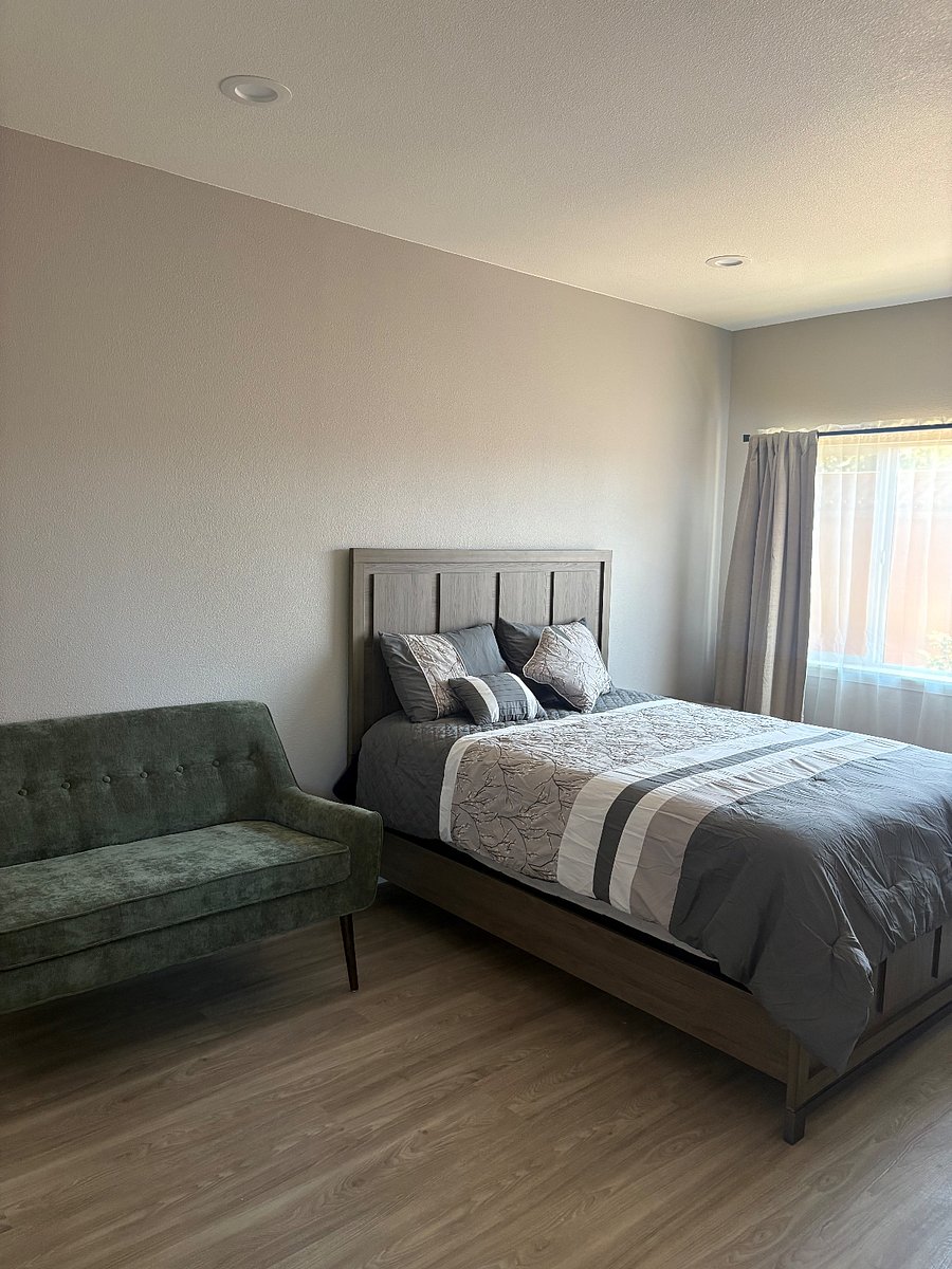 Furnished Finder property 1007718_1 photo 17