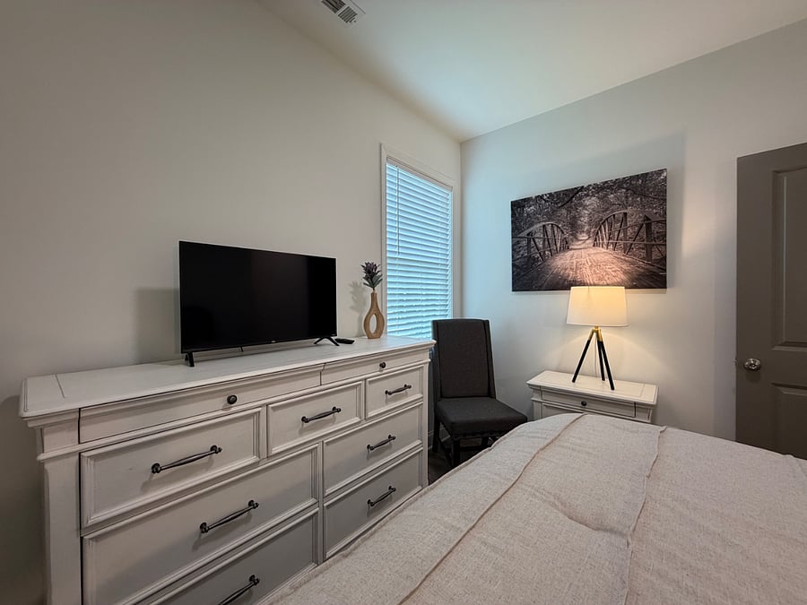 Furnished Finder property 1007745_1 photo 32