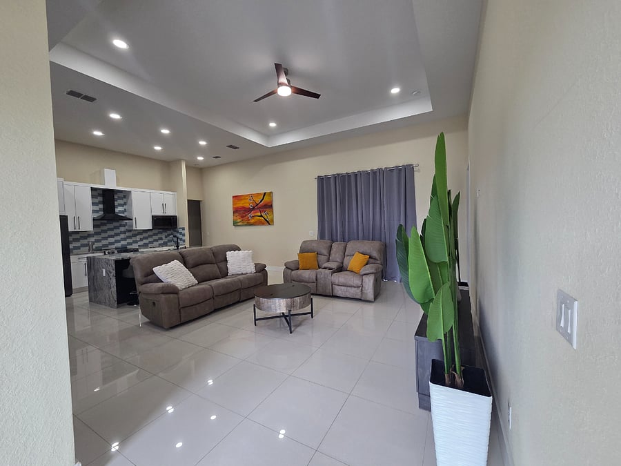 Furnished Finder property 1007795_1 photo 3