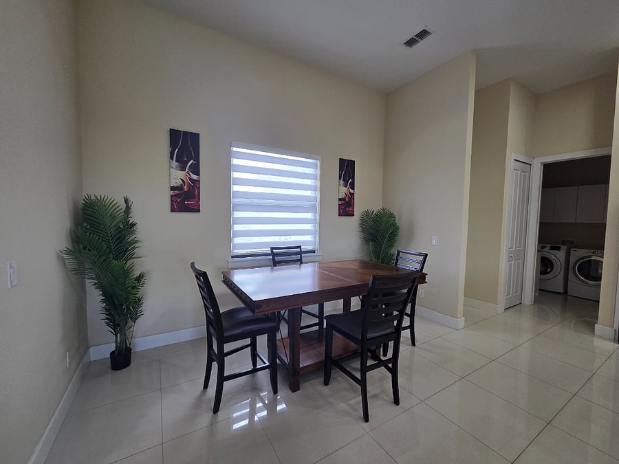 Furnished Finder property 1007795_1 photo 4