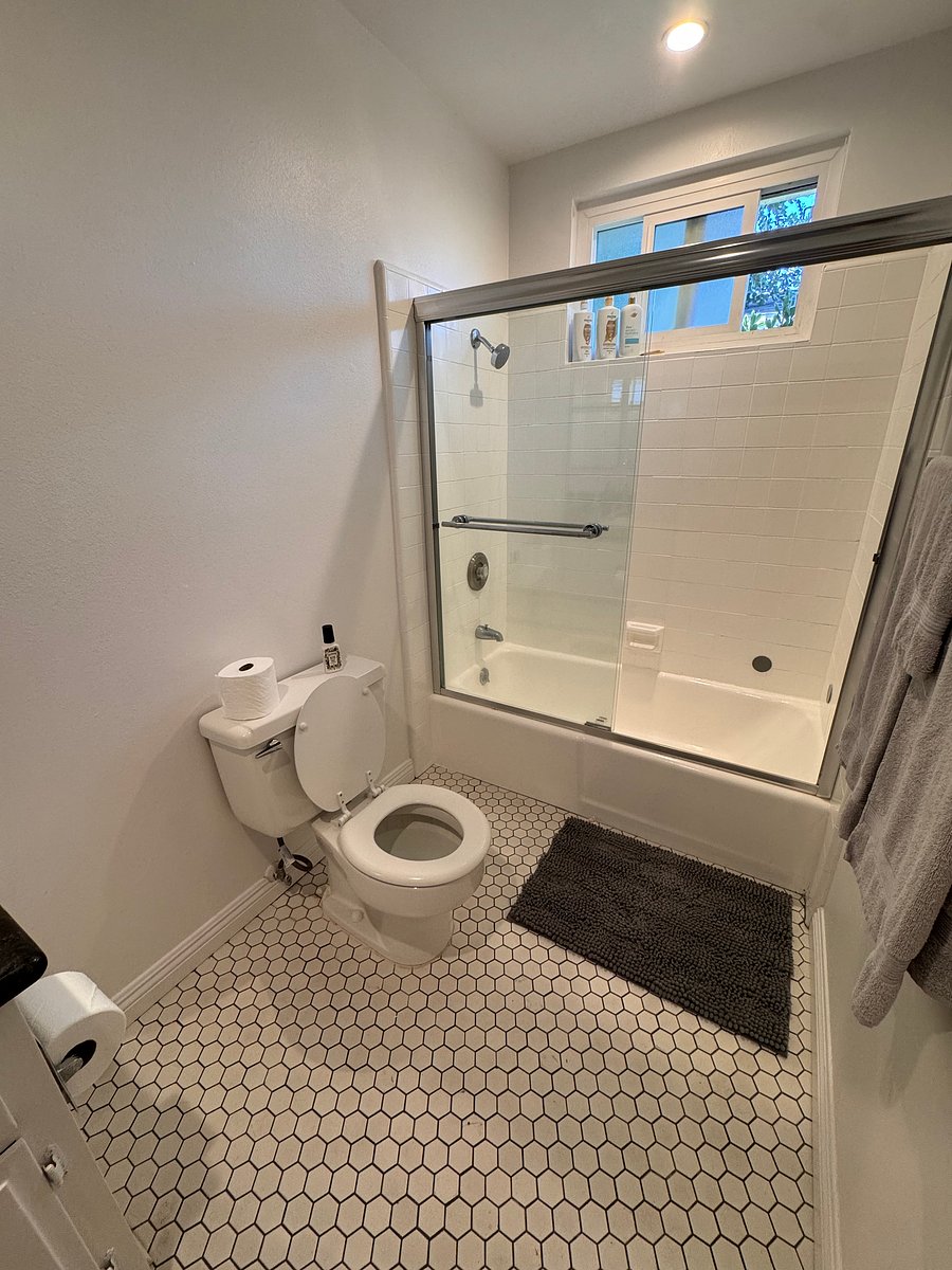 Furnished Finder property 1007830_1 photo 7