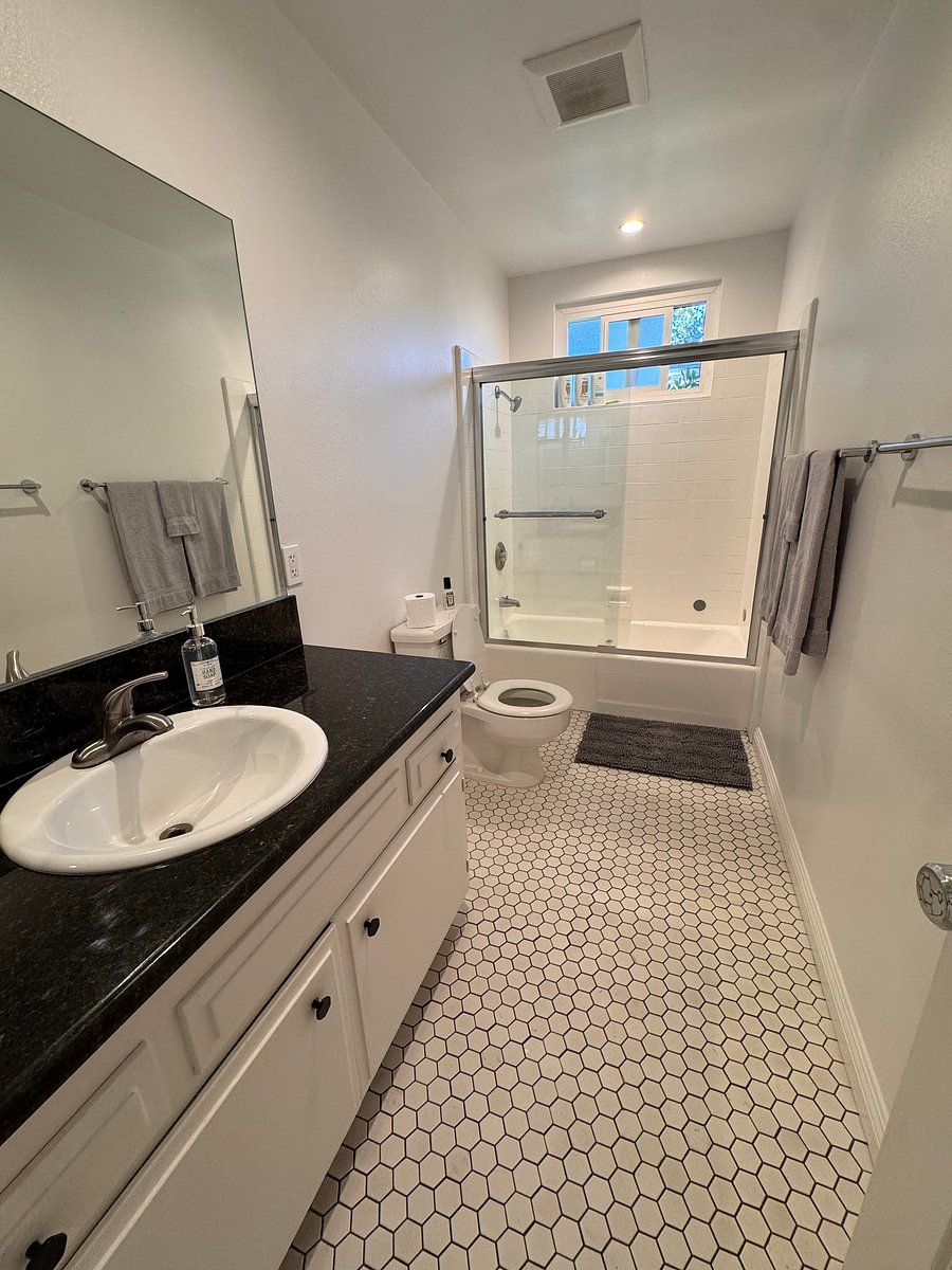 Furnished Finder property 1007830_1 photo 6