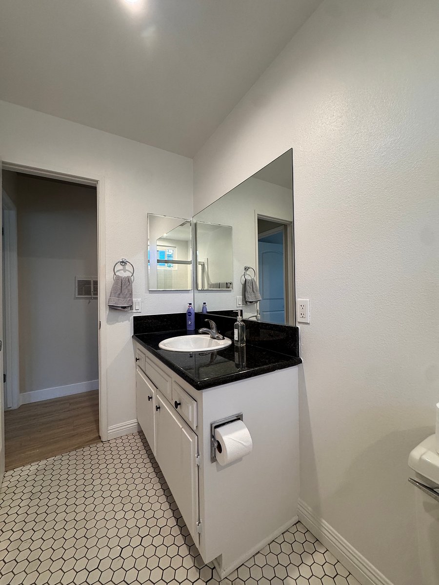 Furnished Finder property 1007830_1 photo 8