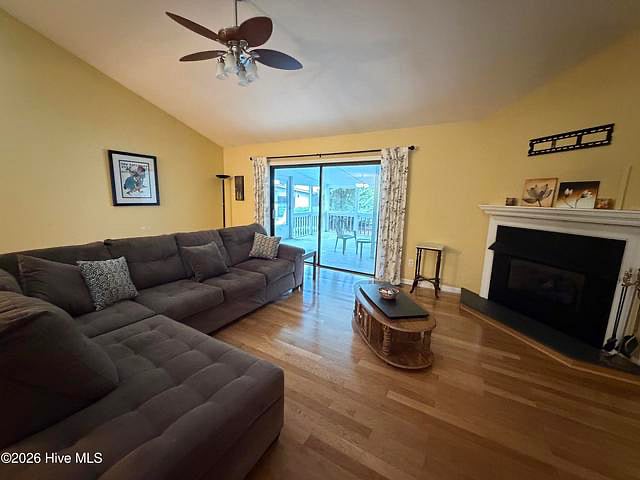 Furnished Finder property 1007832_1 photo 2