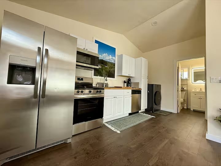 Full galley kitchen.