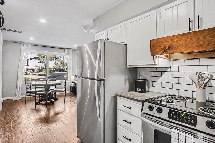 Kitchen & Dining Room