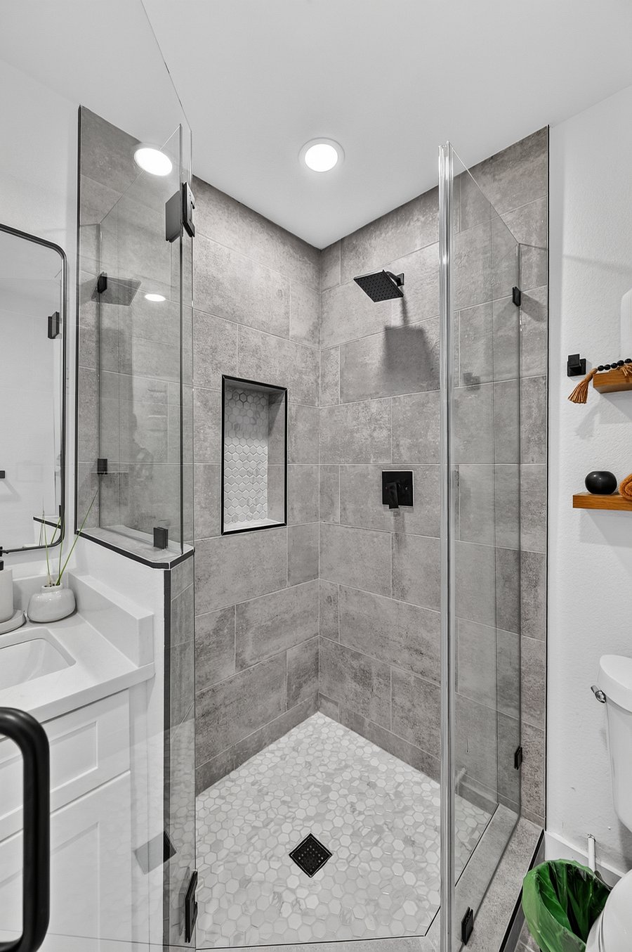 Furnished Finder property 1007843_1 photo 18