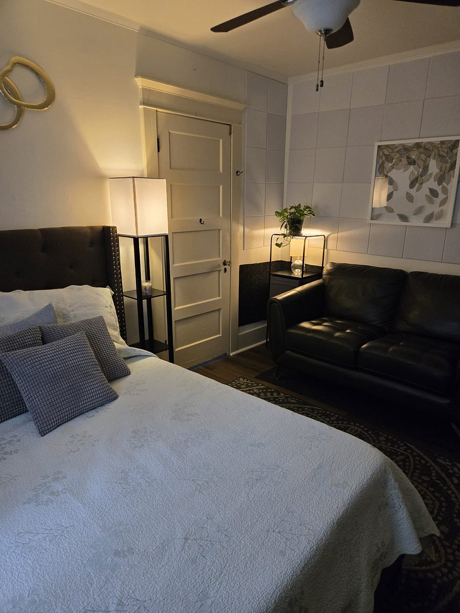 Furnished Finder property 1007902_1 photo 2