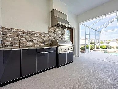 Outdoor Kitchen