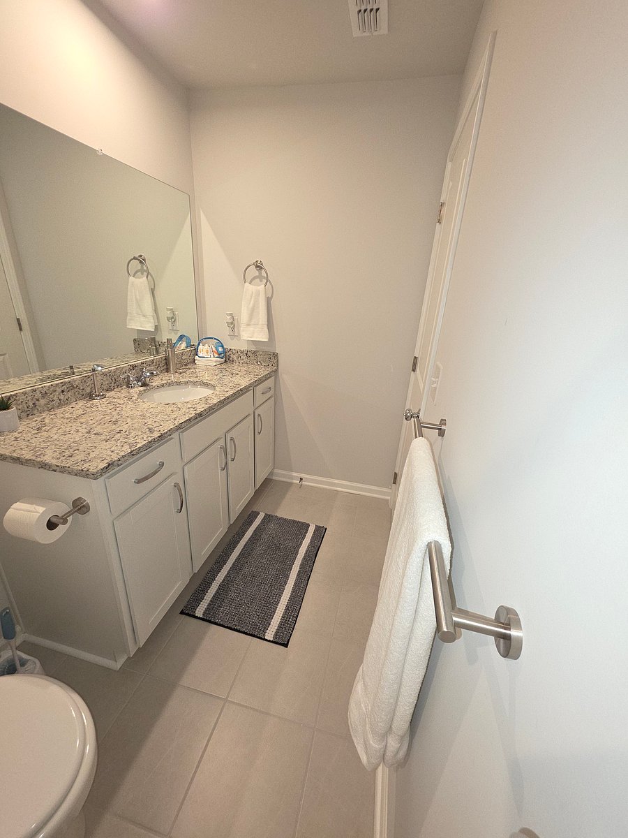 Furnished Finder property 1007919_1 photo 20