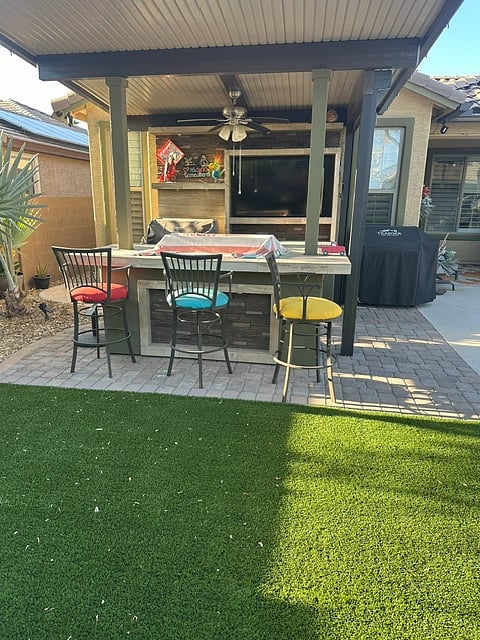 Outdoor kitchen