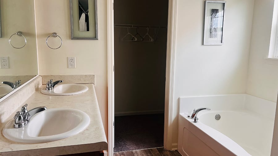 Furnished Finder property 1008009_1 photo 26