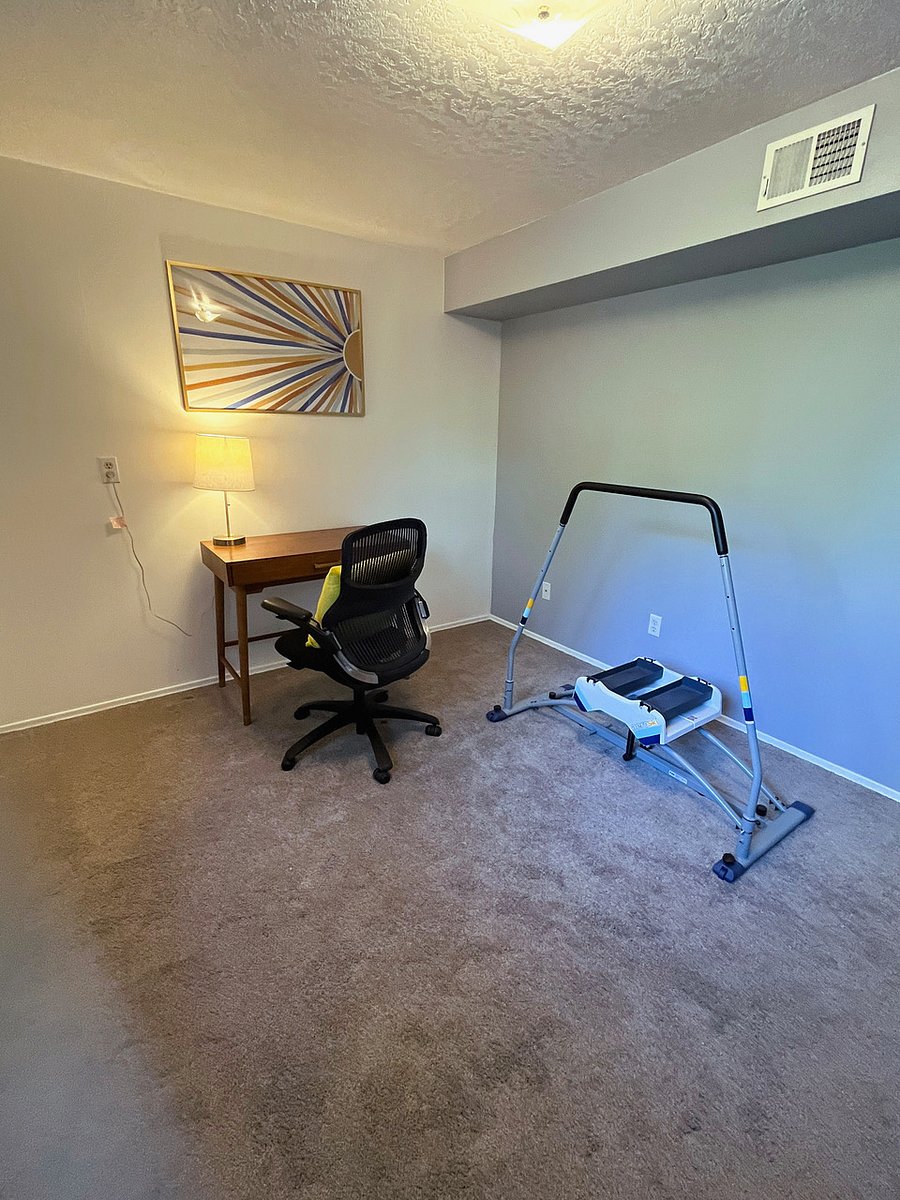 Office, Aeroski workout equipment