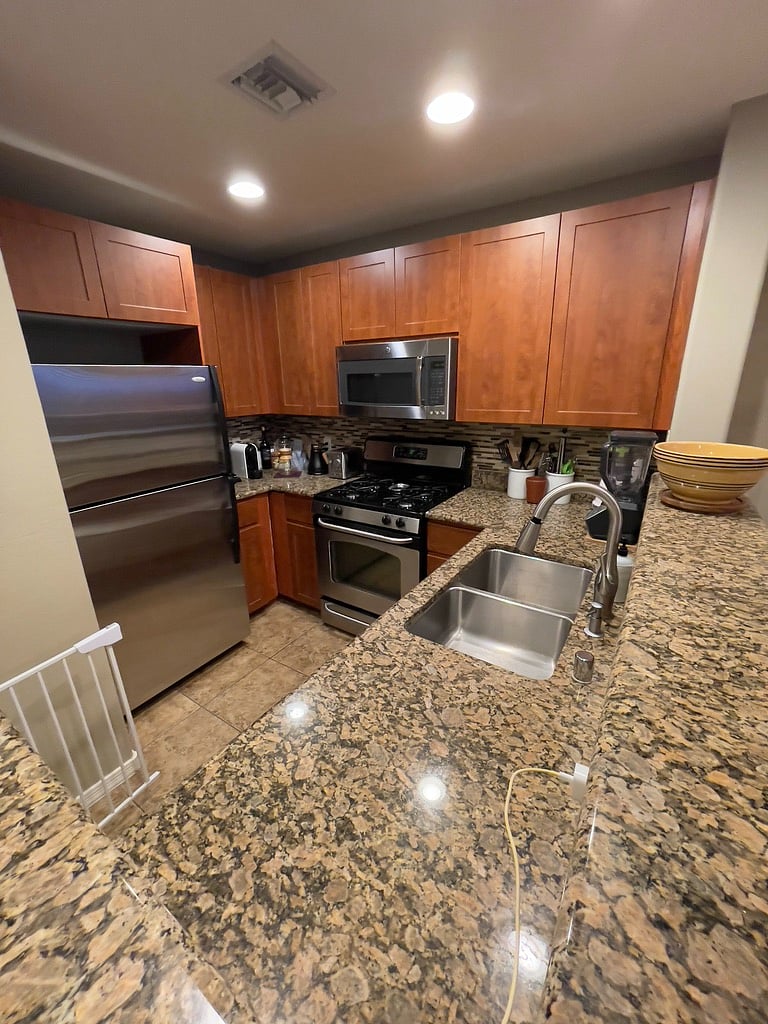 Furnished Finder property 1008056_1 photo 4