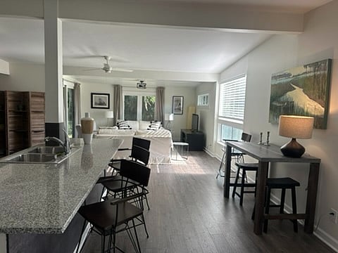 Furnished Finder property 1008140_1 photo 4