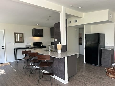 Furnished Finder property 1008140_1 photo 6