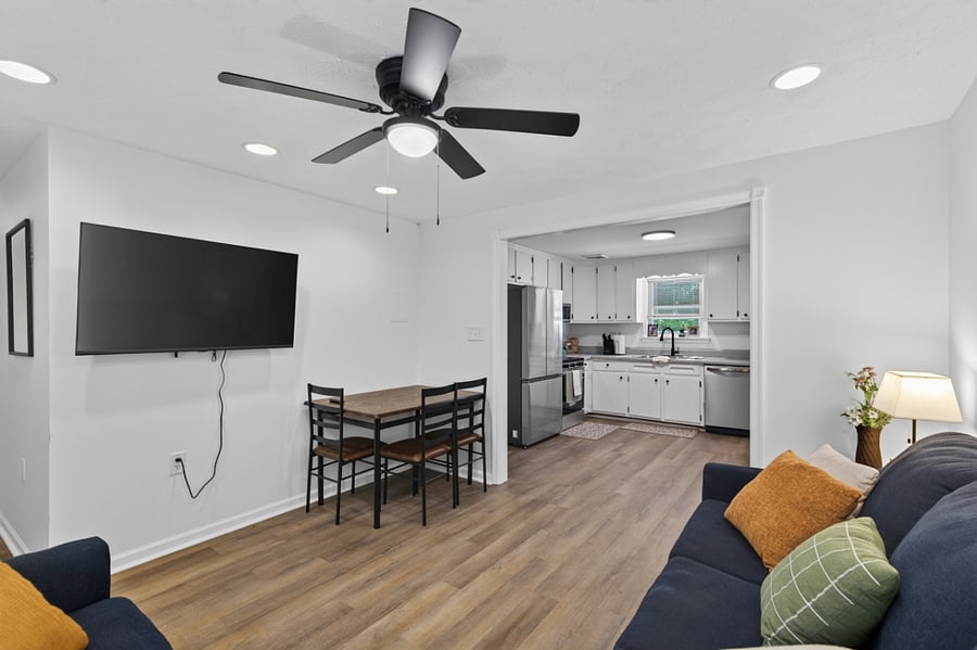 Furnished Finder property 1008161_1 photo 3
