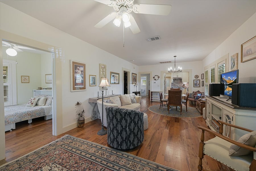 Furnished Finder property 1008190_1 photo 4