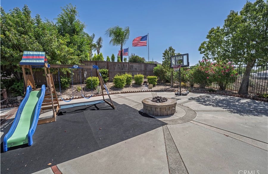 Furnished Finder property 1008259_1 photo 11