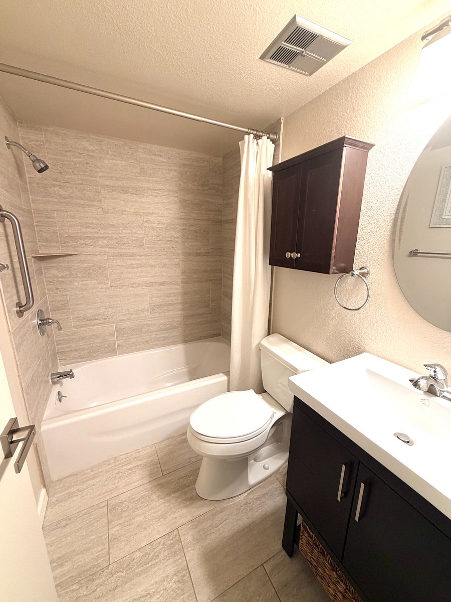 Secondary bathroom