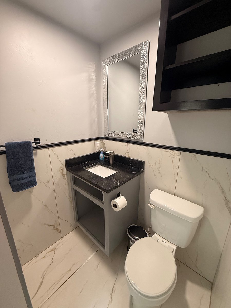 Furnished Finder property 1008289_1 photo 32