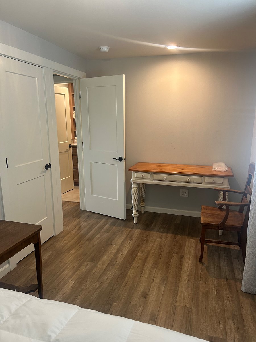 Furnished Finder property 1008305_1 photo 9