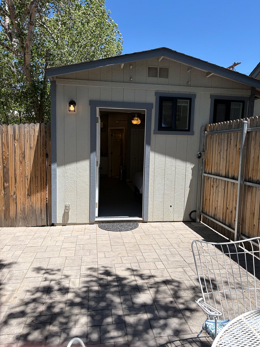 Furnished Finder property 1008322_1 photo 23