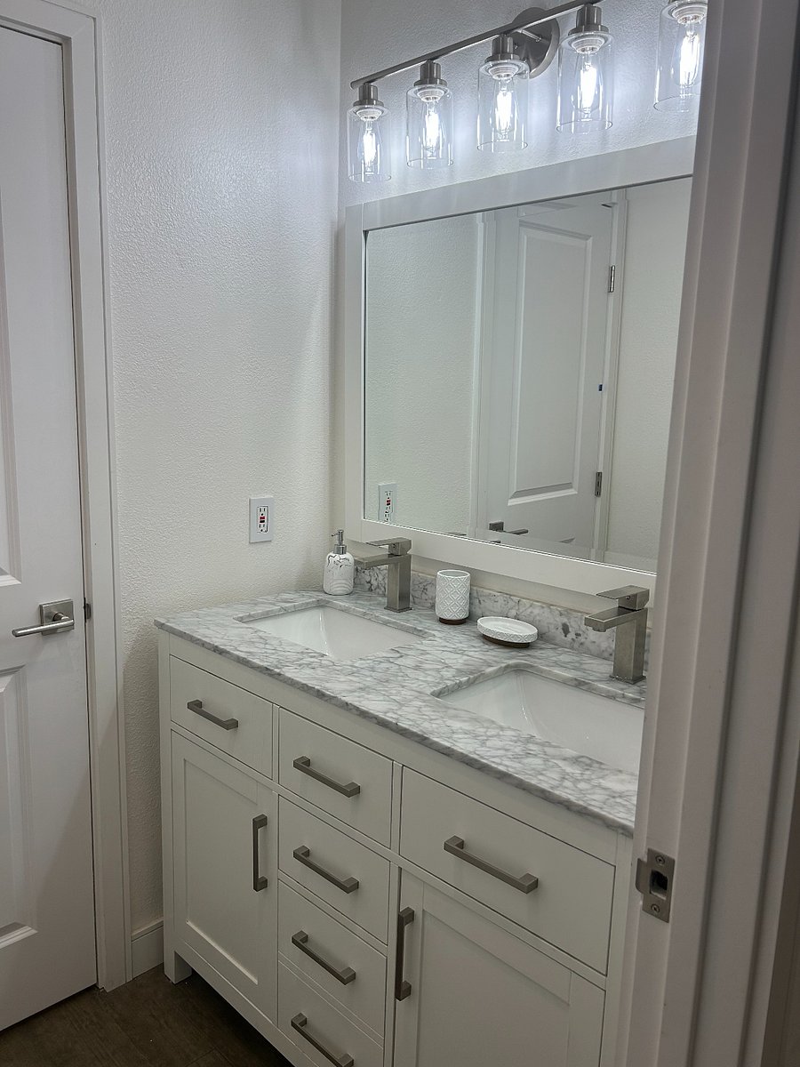 Furnished Finder property 1008327_1 photo 18
