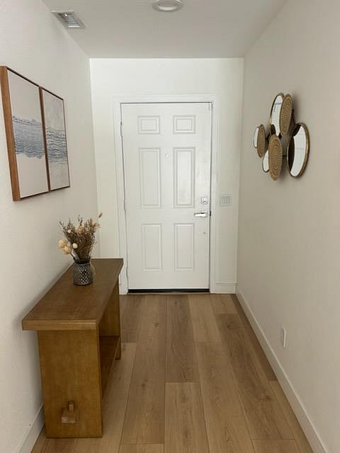 Furnished Finder property 1008327_1 photo 22