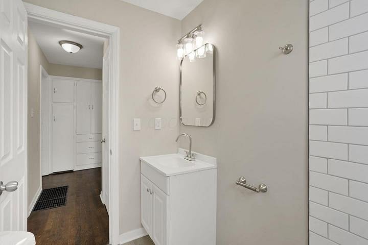 Furnished Finder property 1008333_1 photo 12