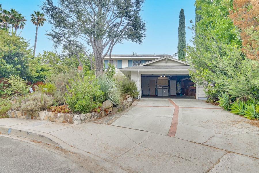 Furnished Finder property 1008337_1 photo 21