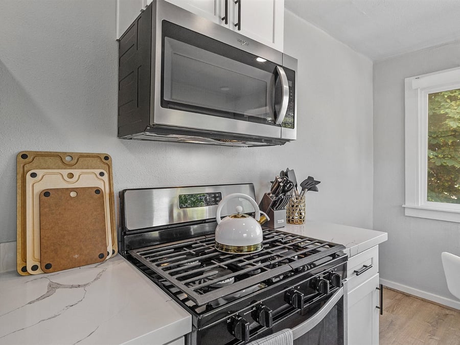 Furnished Finder property 1008341_2 photo 40