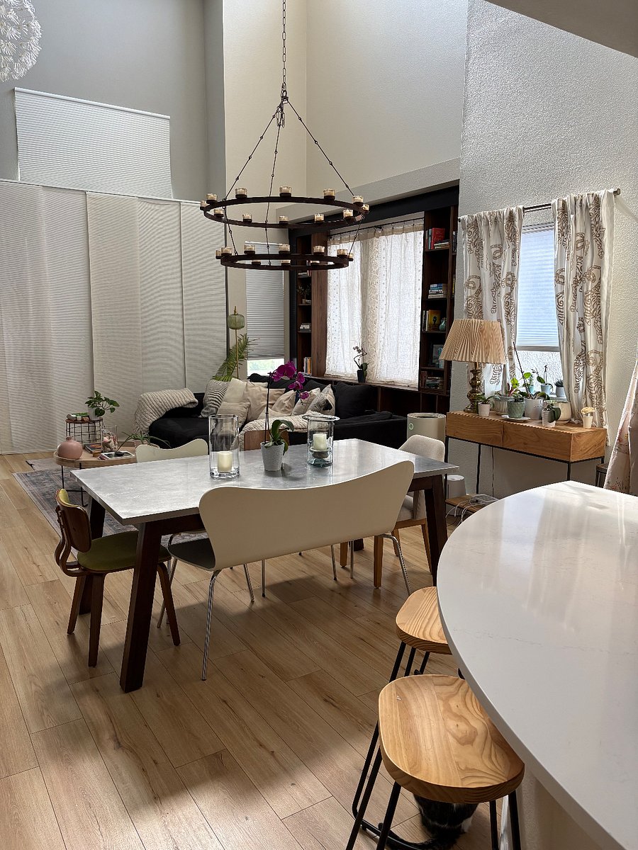 Living and dining area