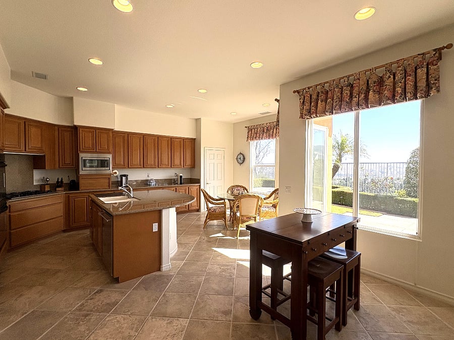 Furnished Finder property 1008346_1 photo 6