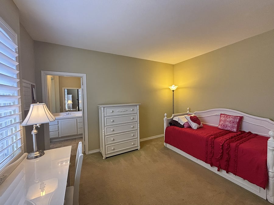 Furnished Finder property 1008346_1 photo 23