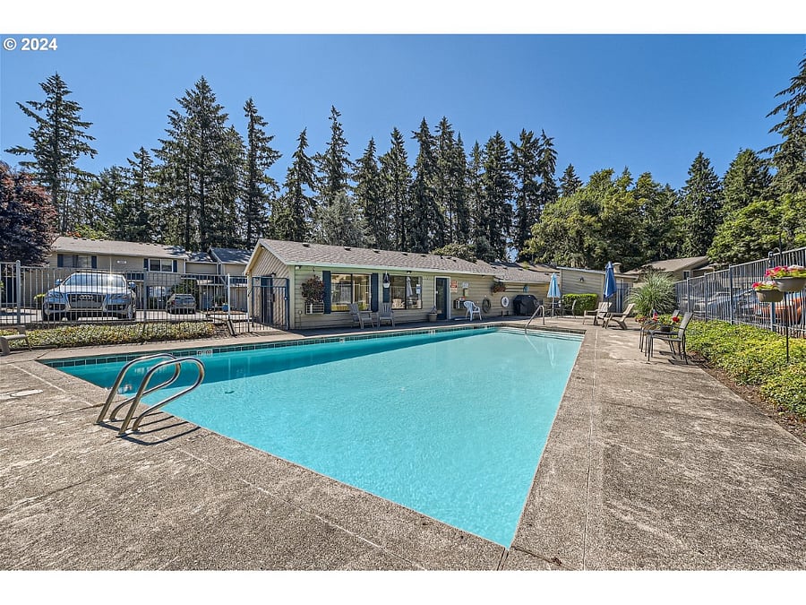Furnished Finder property 1008373_1 photo 14