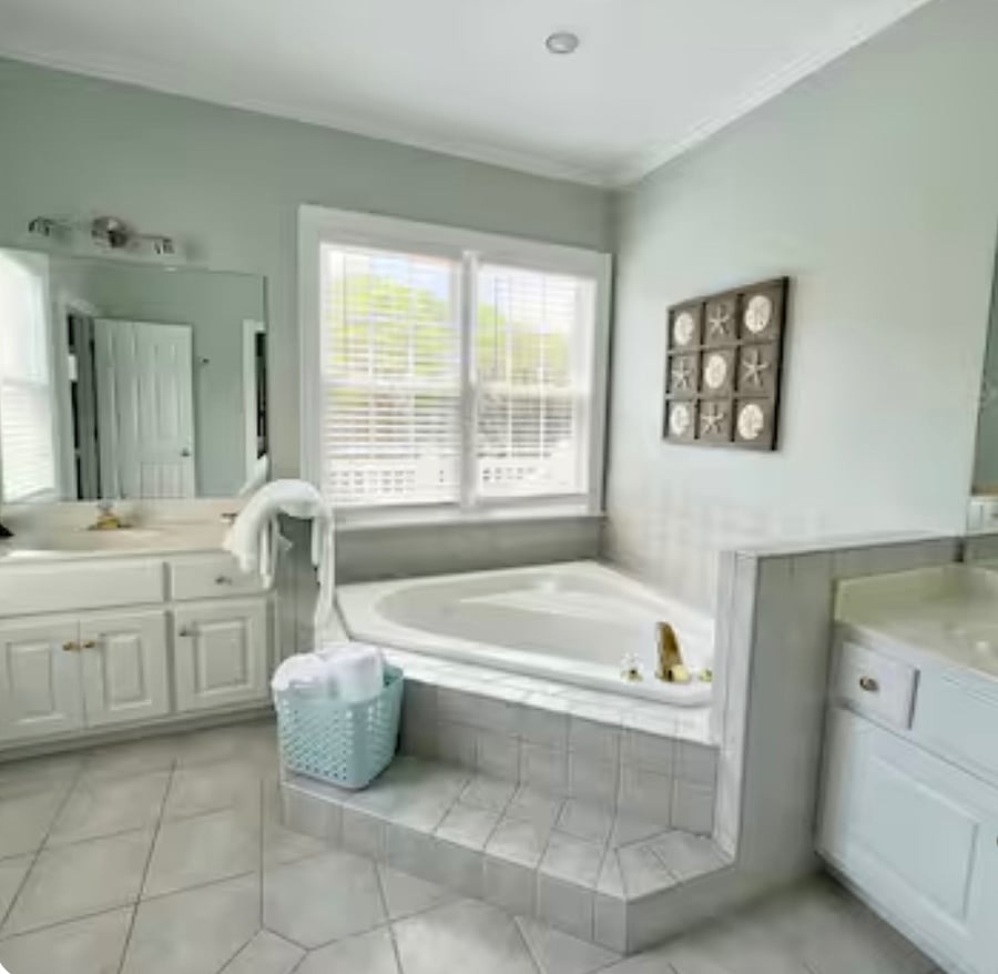 Master Bath with 2 sinks, bath and shower - main level