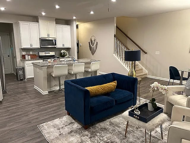Furnished Finder property 1008401_1 photo 3